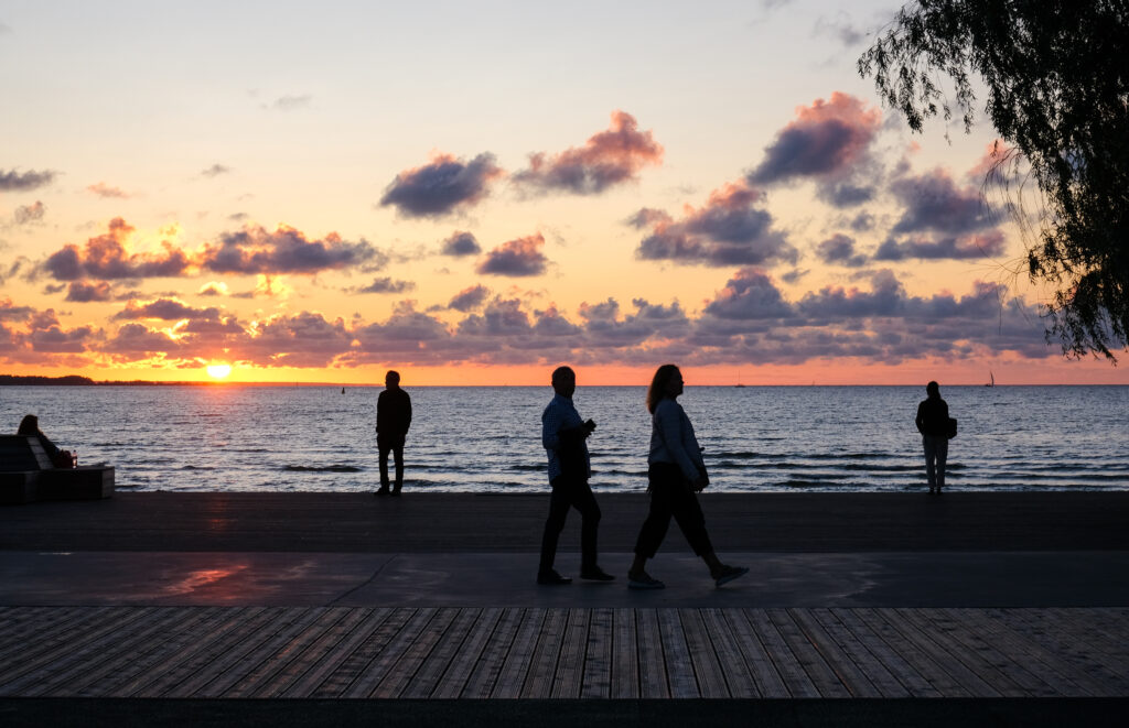 tänavafoto, suvi, Tallinn, Eesti, rand, päikeseloojang, inimene